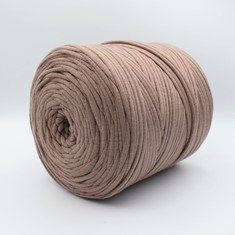 Zdjęcie włóczki T-shirt Yarn brązowego. 