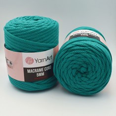 Zdjęcie sznurka Macrame Cord 5 mm zielonego.