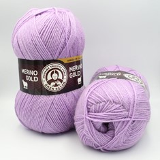 Zdjęcie włóczki Madame Tricote Paris Merino Gold fioletowej.