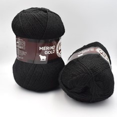 Zdjęcie włóczki Madame Tricote Paris Merino Gold czarnej.