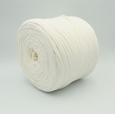 Zdjęcie włóczki T-shirt Yarn kremowej. 