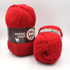 Zdjęcie włóczki Madame Tricote Paris Merino Gold czerwonej.