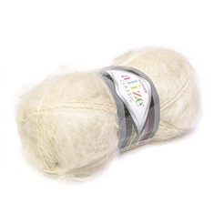 Zdjęcie włóczki Alize Mohair Classic New kremowej.