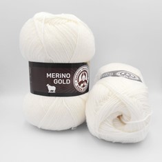 Zdjęcie włóczki Madame Tricote Paris Merino Gold białej. 